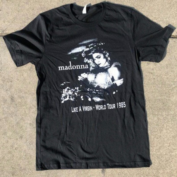 MADONNA LIKE A VIRGIN WORLD 1985 TOUR BLACK GRAPHIC TSHIRT - Picture 1 of 2